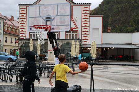 Teden otroka obeležili tudi na Glavnem trgu v Kamniku  (7)